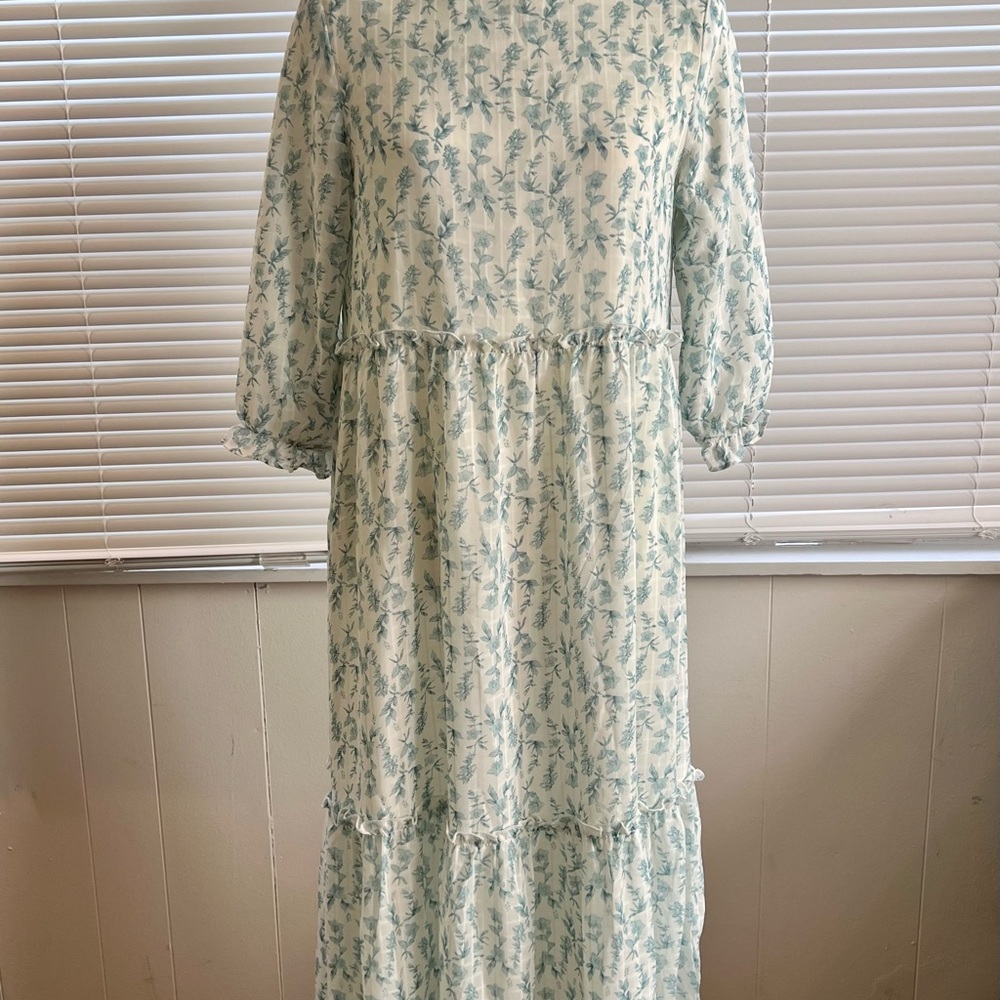 Elegant Long Sleeve Floral Dress in Cream and Green